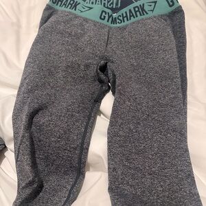 Gymshark BUNDLE . the green band is a size medium and the all gray is large.